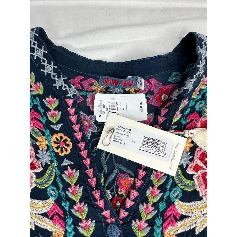 Johnny Was Annette Tunic Navy Floral Embroidered Top XL NWT Bastille Blue - Picture 8 of 10